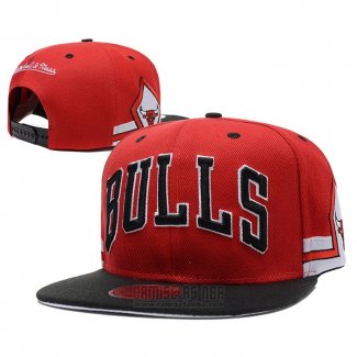 Gorra Chicago Bulls Mitchell & Ness Negro Rojo2