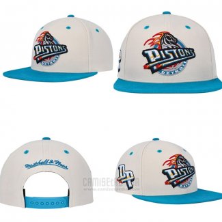 Gorra Detroit Pistons Mitchell & Ness Crema