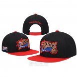 Gorra Philadelphia 76ers Mitchell & Ness Negro Rojo