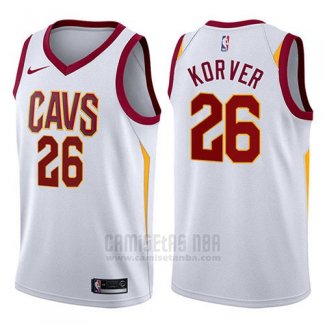 Camiseta Cleveland Cavaliers Kyle Korver #26 Association 2017-18 Blanco